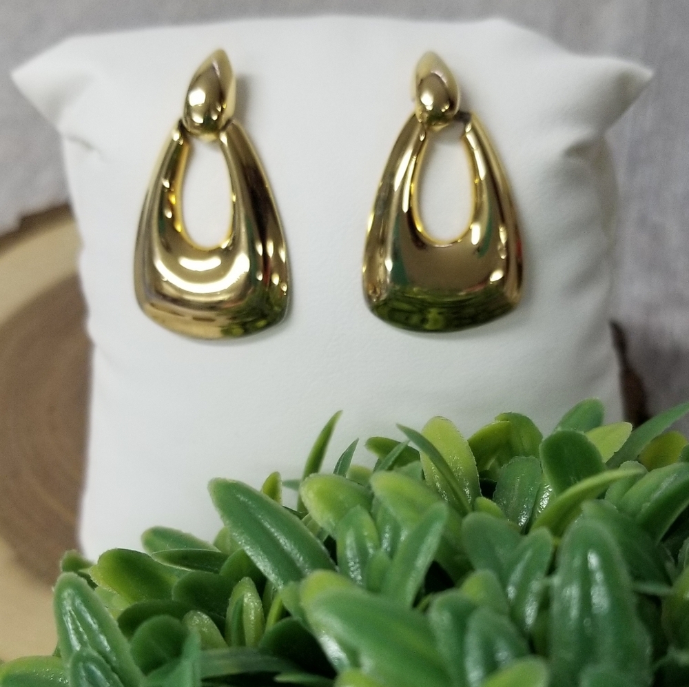 Vintage Goldtone Doorknocker Earrings - Picture 4 of 5